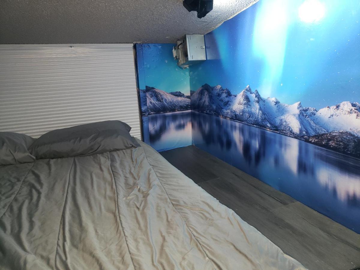 Shared Living Not A Hotel Phoenix Room photo